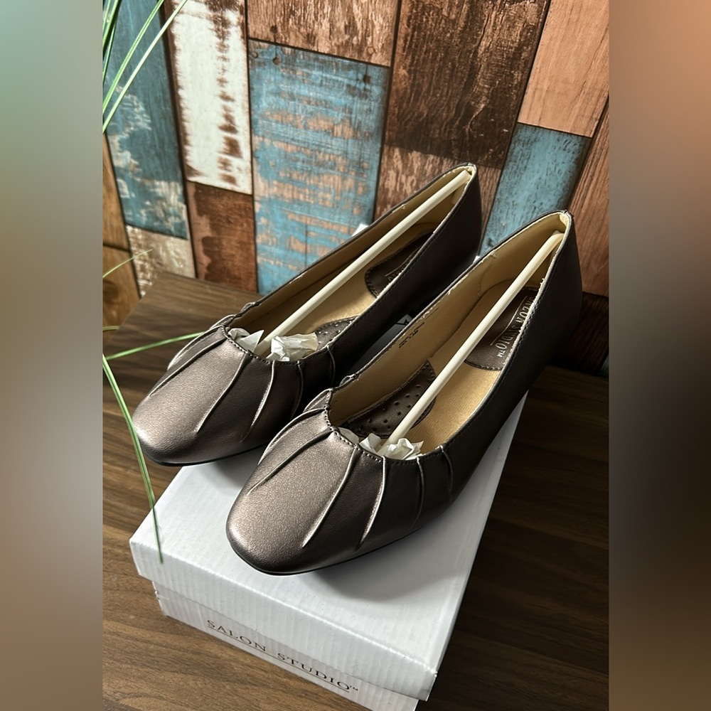 Salon Studio 7.5 slide on heels